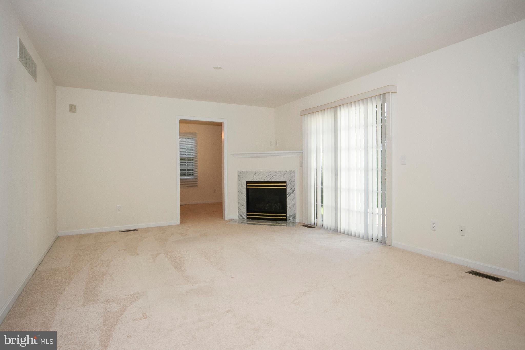 3235 Paper Mill Road Phoenix, MD 21131 - Photo 4 of 23 Living Room