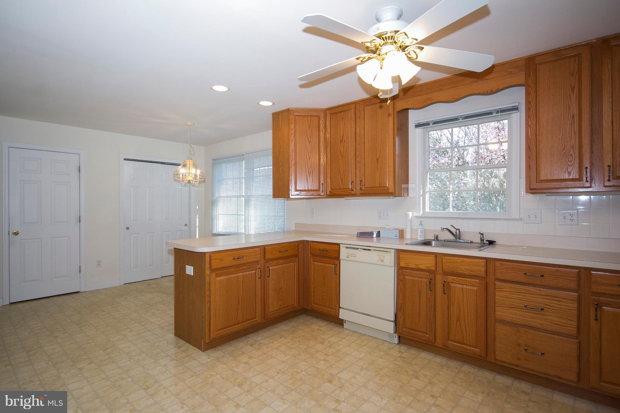 3235 Paper Mill Road Phoenix, MD 21131 - Photo 8 of 23 Kitchen