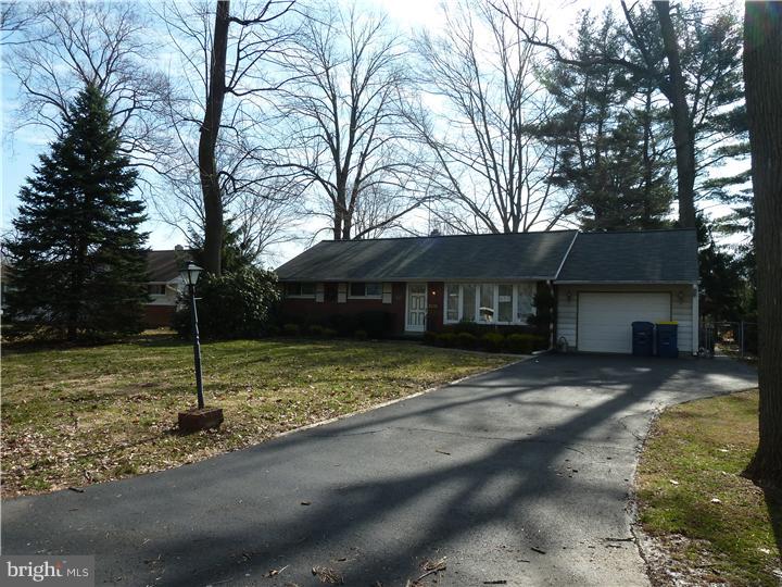611 Winding Road Hatboro, PA 19040 - Photo 1 of 15