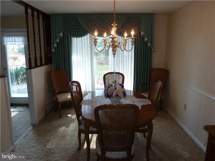 611 Winding Road Hatboro, PA 19040 - Photo 5 of 15