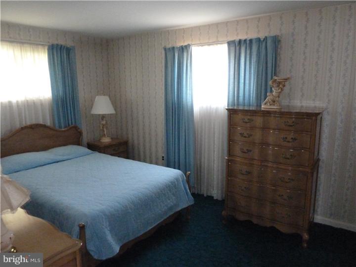 611 Winding Road Hatboro, PA 19040 - Photo 7 of 15