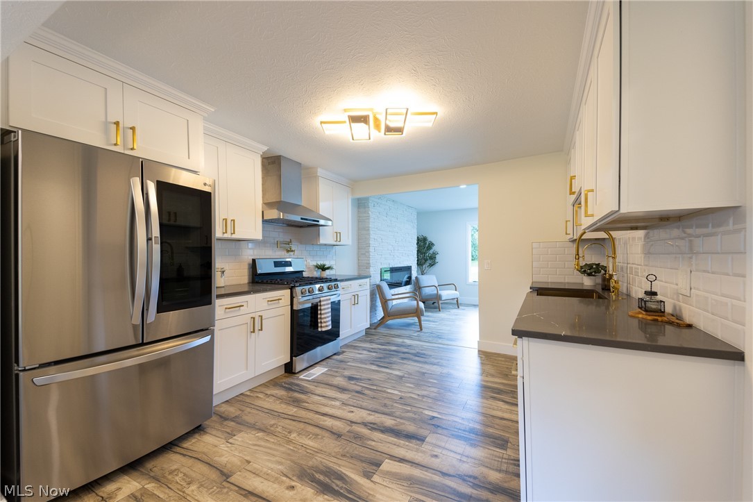 6759 Glenview Road Cleveland, OH 44143 - Photo 11 of 34 Gallery Image 11
