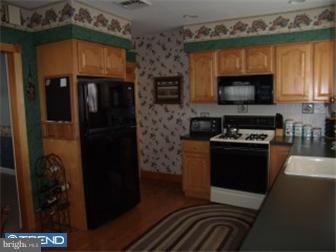 323 Ballymore Road Springfield, PA 19064 - Photo 11 of 12 Kitchen