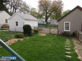 323 Ballymore Road Springfield, PA 19064 - Photo 4 of 12 Exterior Back
