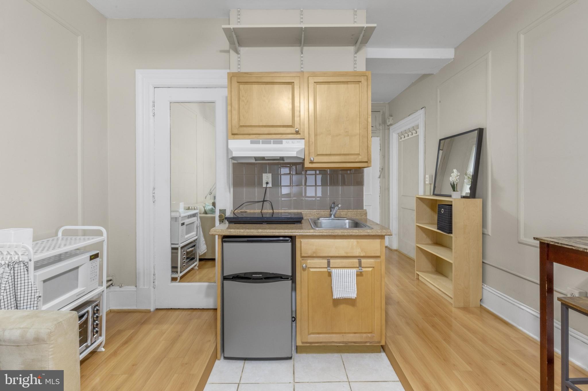 1324 Locust Street, Unit 329 Philadelphia, PA 19107 - Photo 7 of 28