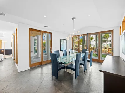 $4,395,000 | 450 Victoria Terrace, Fort Lauderdale, FL 33301