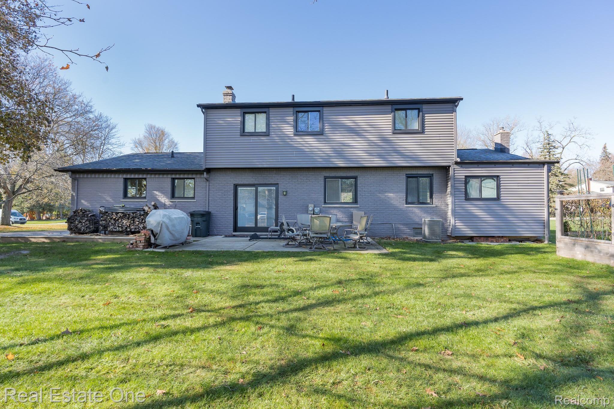 5761 Beechview Drive Rochester, MI 48306 - Photo 25 of 25 Beechview MLS-W004.jpg