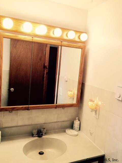 180 Baldwin Road Amsterdam, NY 12010 - Photo 11 of 23 Photo 11