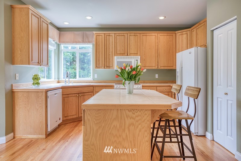 3220 178th Street Southeast Bothell, WA 98012 - Photo 11 of 25