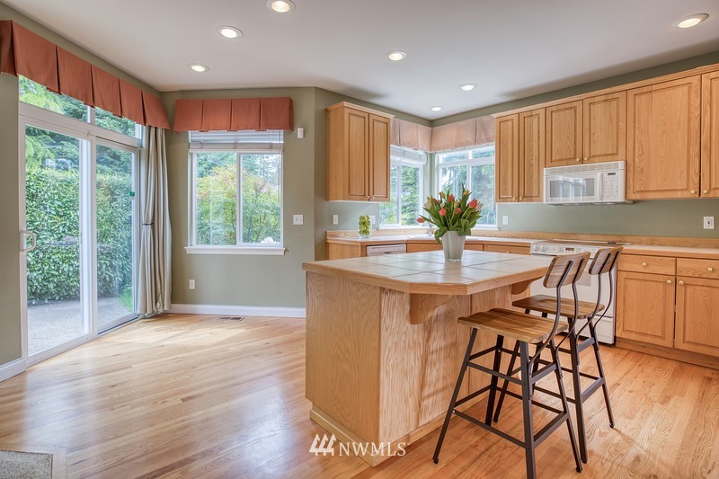 3220 178th Street Southeast Bothell, WA 98012 - Photo 9 of 25