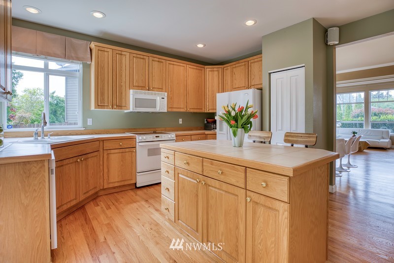 3220 178th Street Southeast Bothell, WA 98012 - Photo 10 of 25