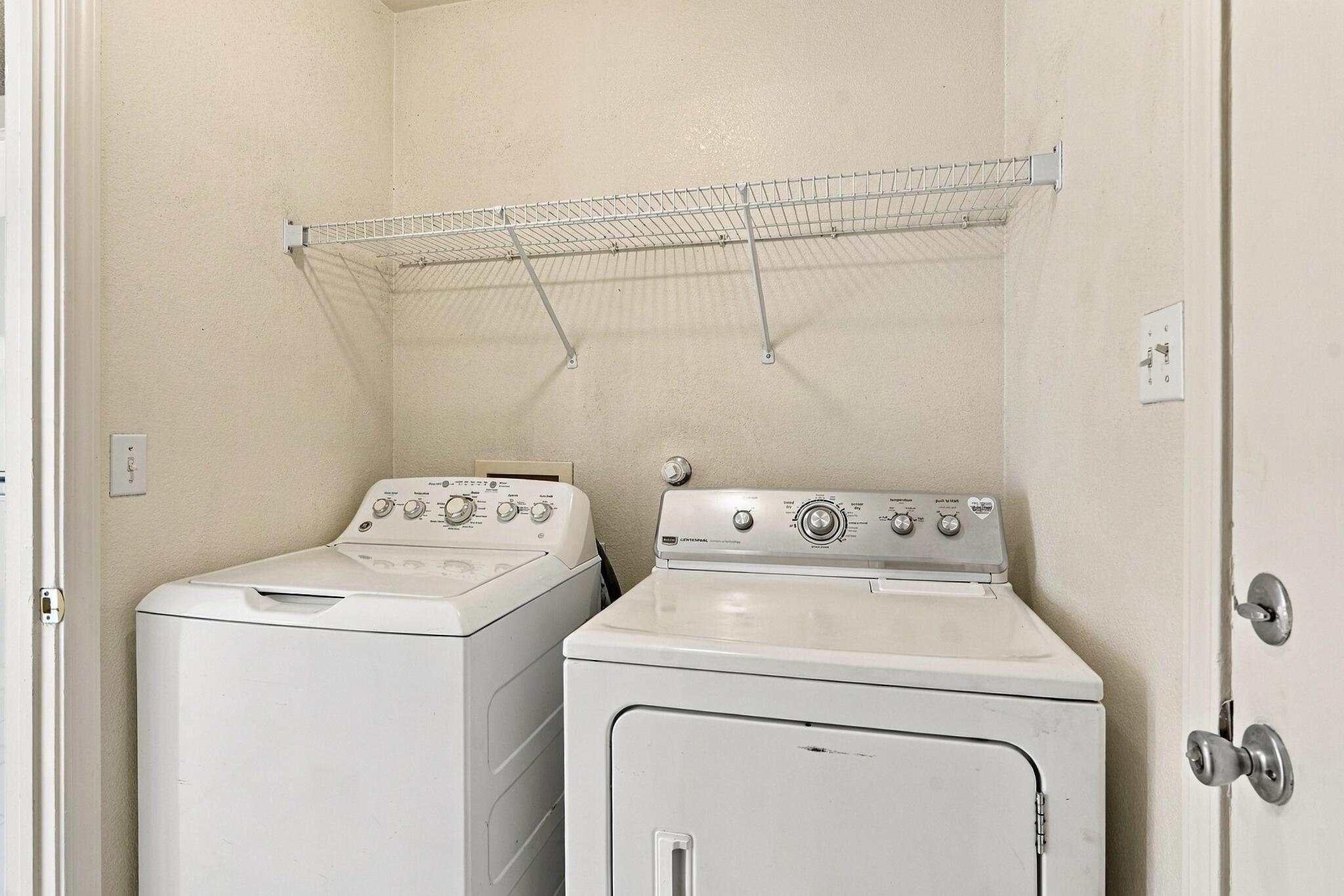 3541 Lavender Meadows Drive Northeast Rio Rancho, NM 87144 - Photo 14 of 39 Gallery Image 14