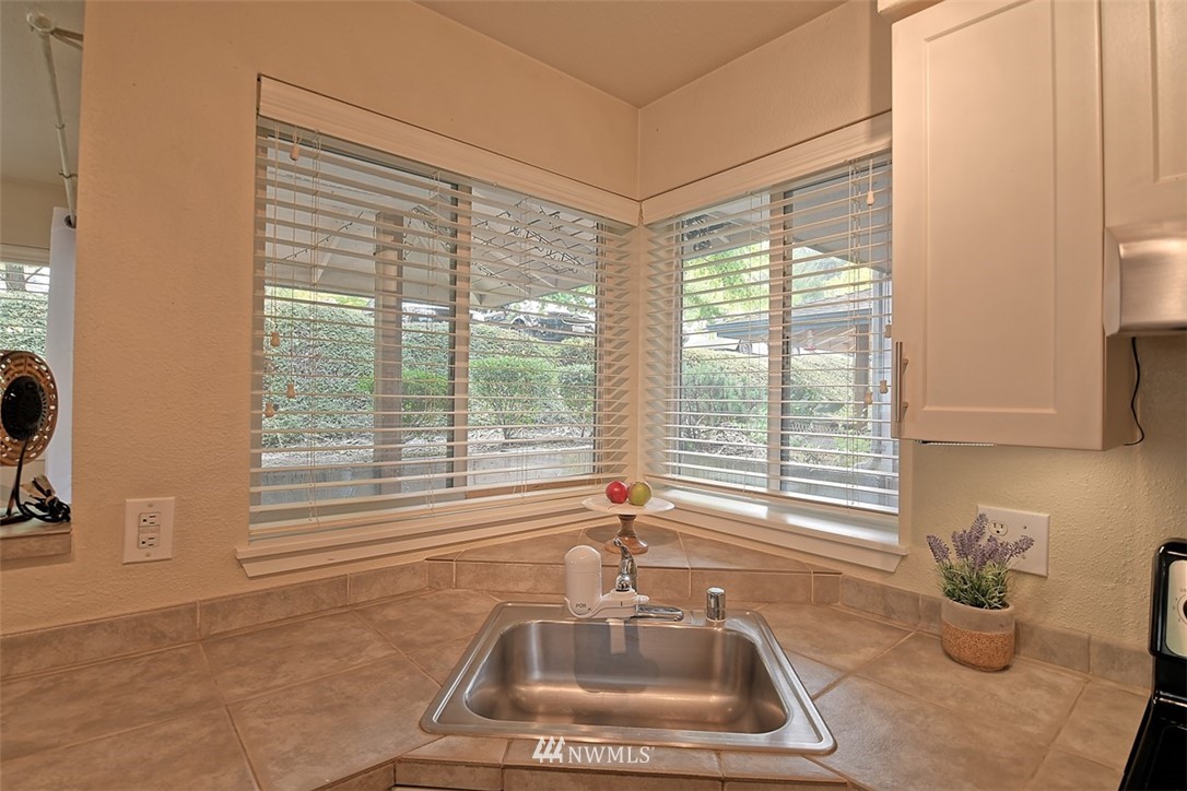 3908 243rd Place Southeast, Unit Q101 Bothell, WA 98021 - Photo 8 of 24 Gallery Image 8
