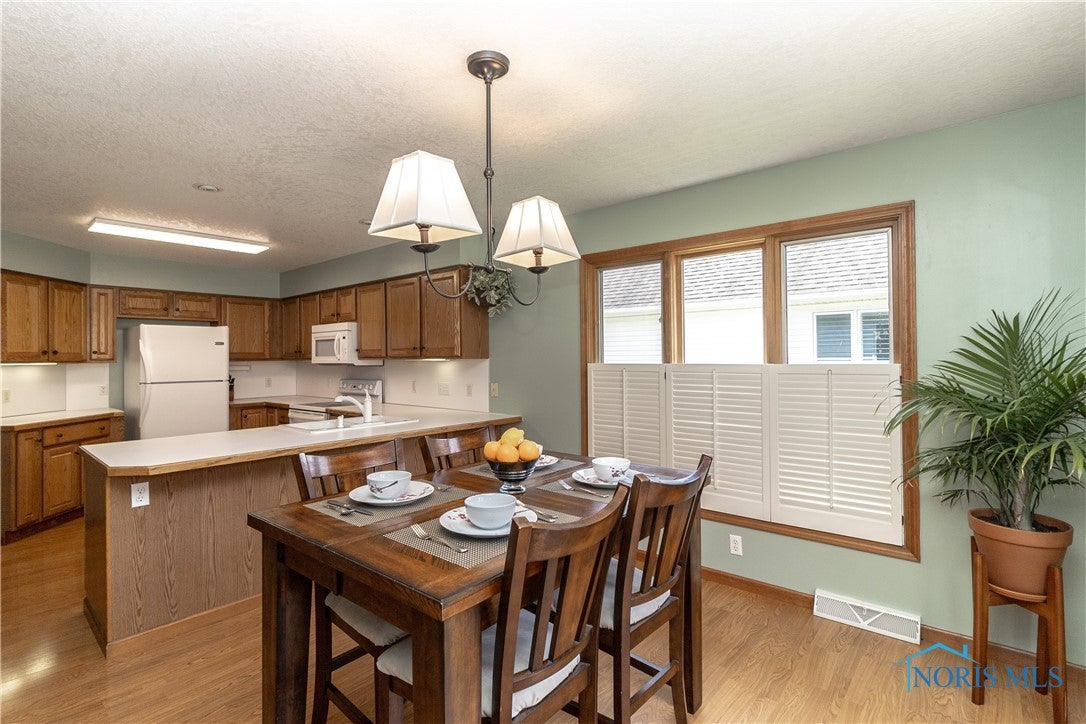 1074 Waterville Monclova Road Waterville, OH 43566 - Photo 9 of 33 Gallery Image 9