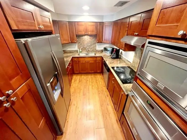 $3,600 | 323 Morgan Street, Unit E, New Orleans, LA 70114