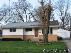 2622 Huntington Road Springfield, IL 62703 - Photo 1 of 12