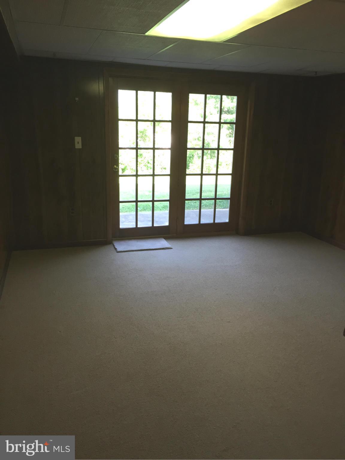 2528 Greene Road Baldwin, MD 21013 - Photo 21 of 30 an empty room with windows