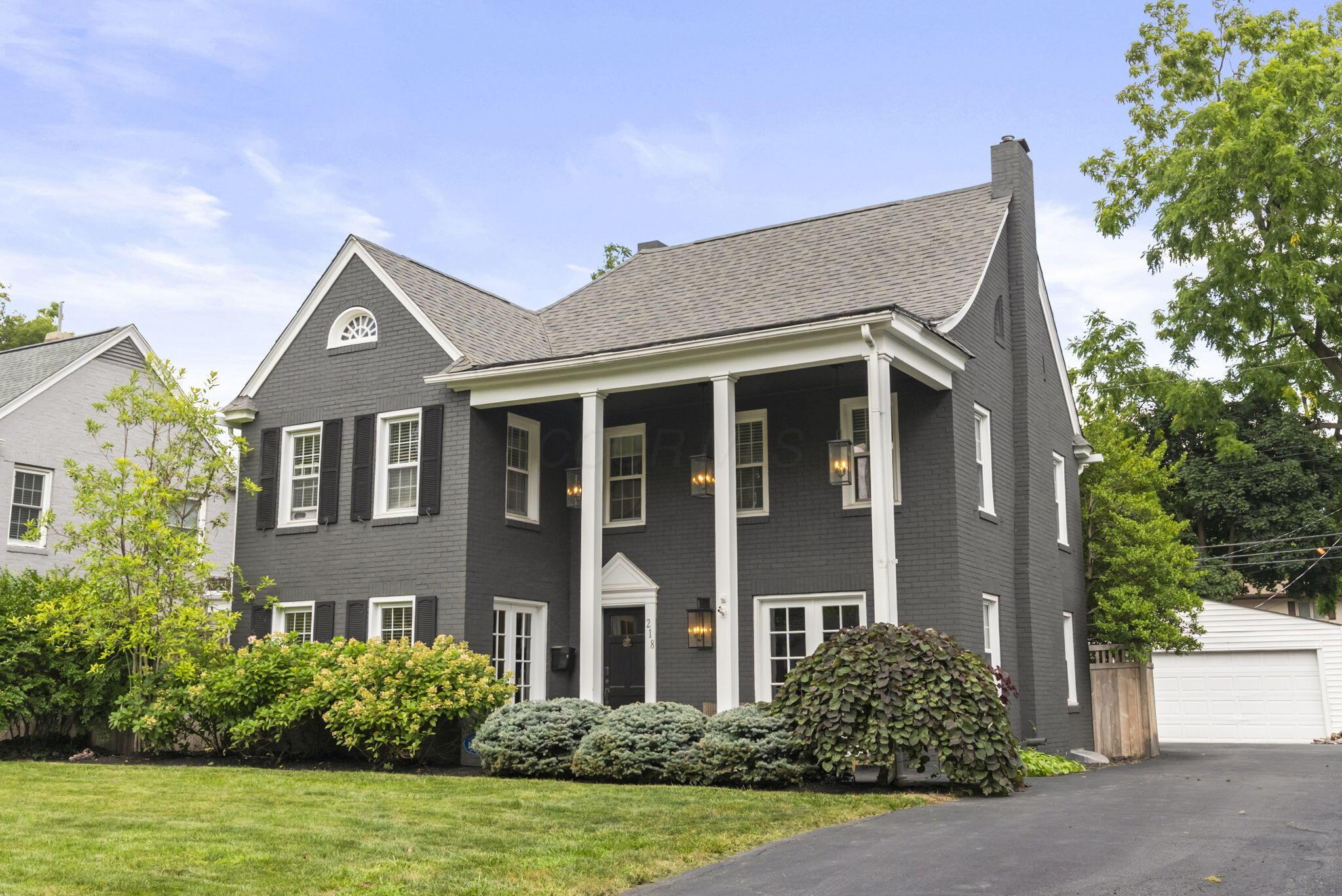 218 South Chesterfield Road Columbus, OH 43209 - Photo 2 of 57 46-web-or-mls-DSC00978