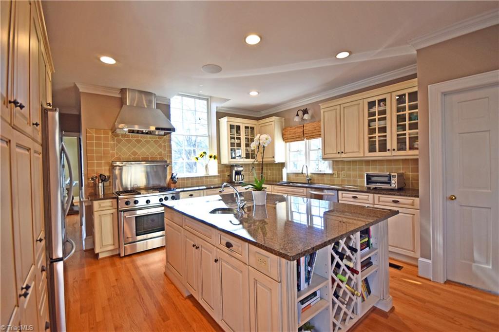 2555 Bitting Road Winston-Salem, NC 27104 - Photo 7 of 27 Gourmet Kitchen with high end appliances