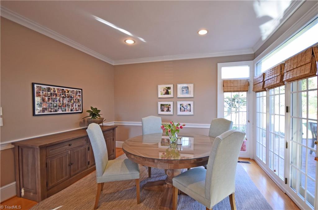 2555 Bitting Road Winston-Salem, NC 27104 - Photo 10 of 27 Pretty Breakfast Area