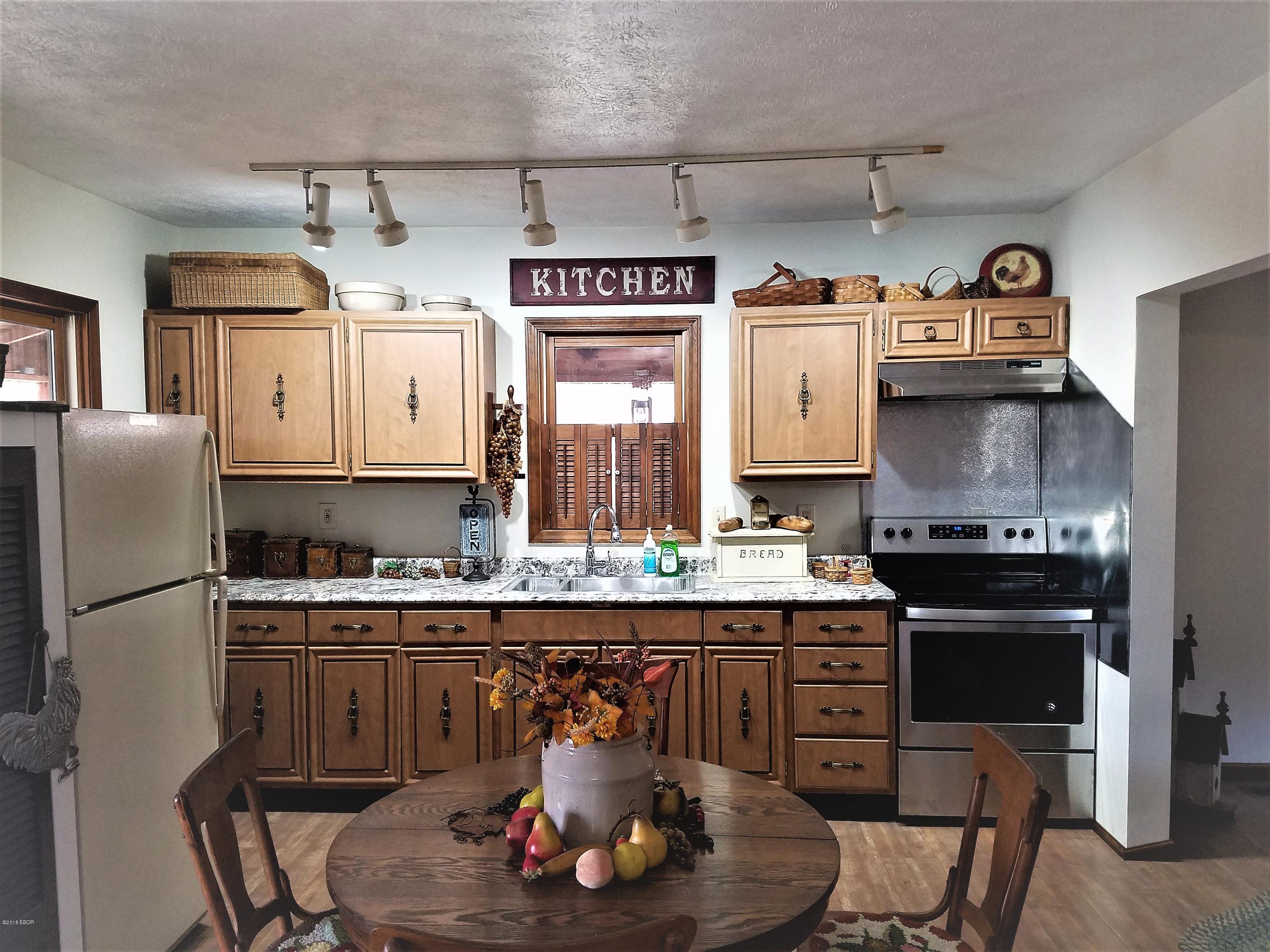110 Freeman Spur Road Herrin, IL 62948 - Photo 8 of 22 Gallery Image 8