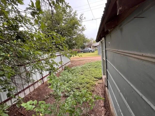 $109,000 | 136 Northwest Ave F, Hamlin, TX 79520