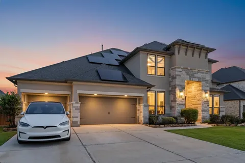 $895,000 | 140 Lakehouse Landing Drive, Katy, TX 77493