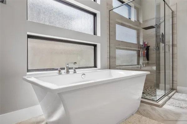 $895,000 | 140 Lakehouse Landing Drive, Katy, TX 77493