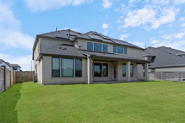 $895,000 | 140 Lakehouse Landing Drive, Katy, TX 77493