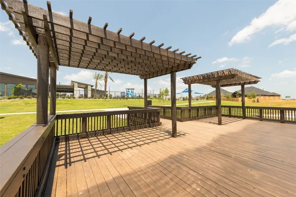 $895,000 | 140 Lakehouse Landing Drive, Katy, TX 77493