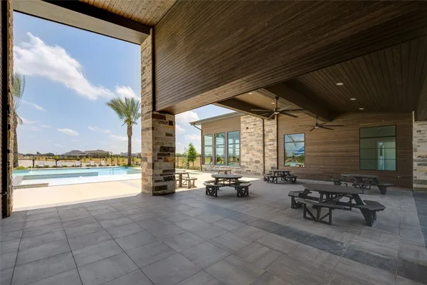 $895,000 | 140 Lakehouse Landing Drive, Katy, TX 77493