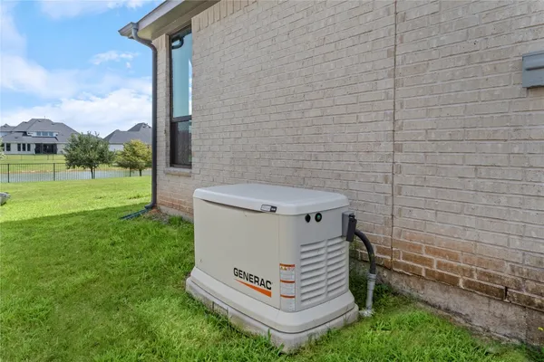 $895,000 | 140 Lakehouse Landing Drive, Katy, TX 77493