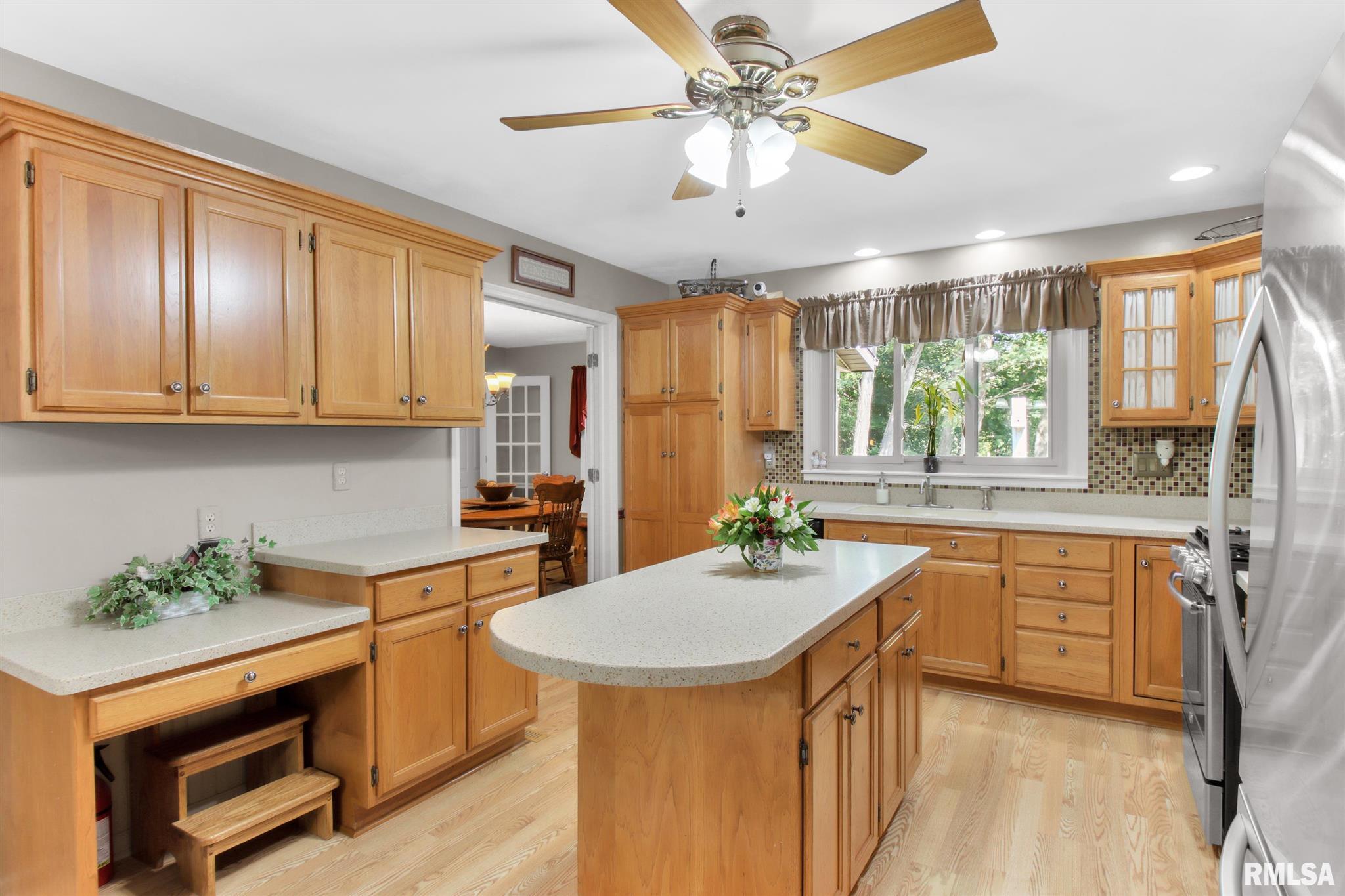 22555 Spring Creek Road Washington, IL 61571 - Photo 13 of 50 Gallery Image 13