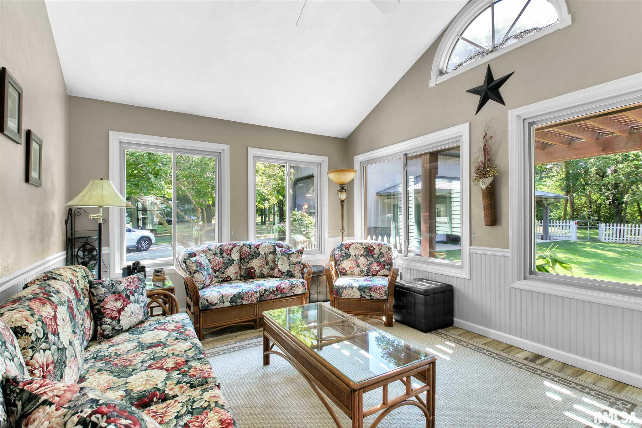22555 Spring Creek Road Washington, IL 61571 - Photo 27 of 50 Gallery Image 27