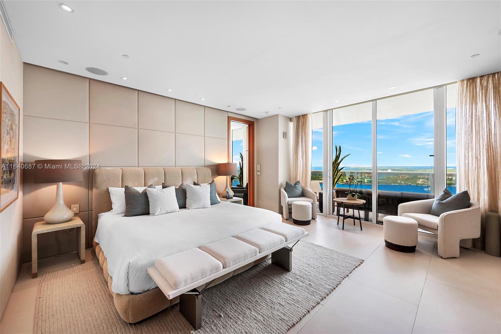 400 Alton Road, Unit 2804 Miami Beach, FL 33139 - Photo 18 of 51 Gallery Image 18
