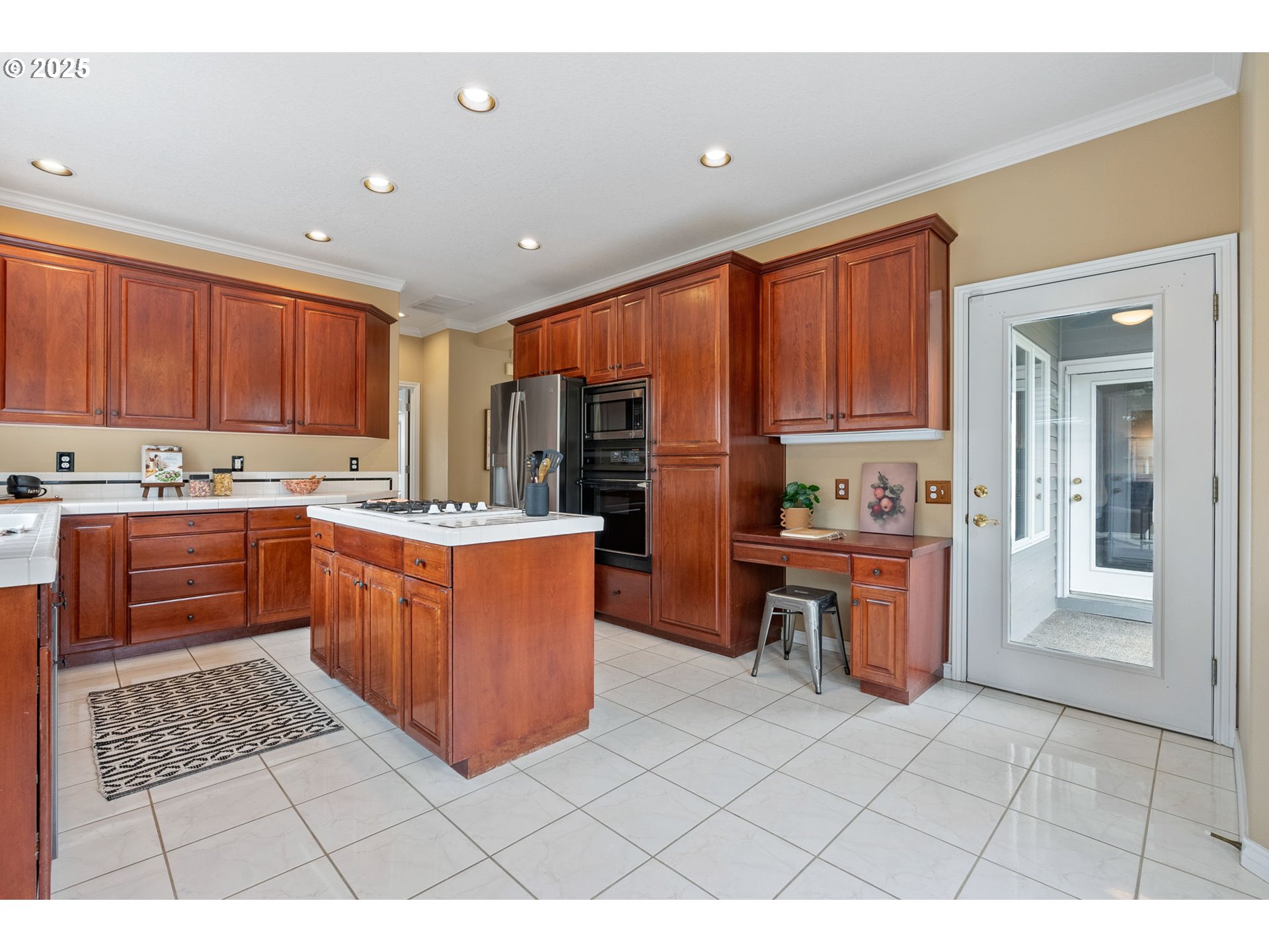 2303 Miller Farm Road Woodburn, OR 97071 - Photo 12 of 36