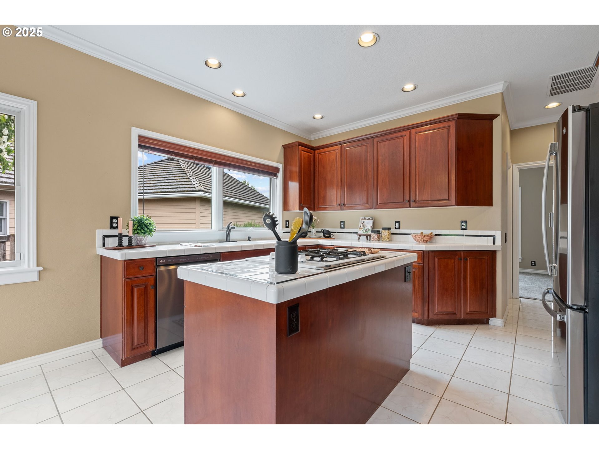 2303 Miller Farm Road Woodburn, OR 97071 - Photo 9 of 36