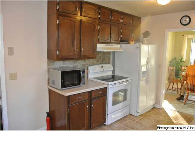 2146 Sandlin Road Birmingham, AL 35235 - Photo 4 of 32