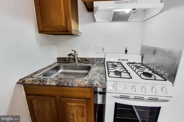 $1,350 | 5509 1st Street Northwest, Unit 204, Washington, DC 20011