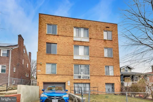 $1,350 | 5509 1st Street Northwest, Unit 204, Washington, DC 20011