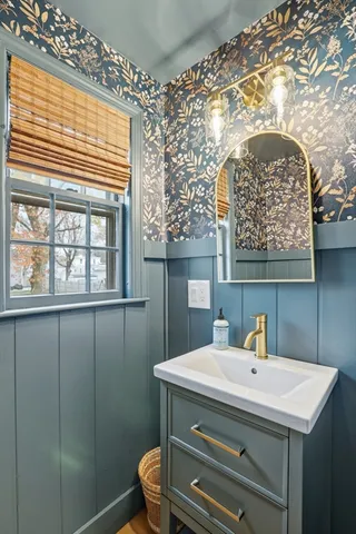 $950,000 | 5 Sheffield Road, Stoneham, MA 02180