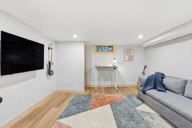 $950,000 | 5 Sheffield Road, Stoneham, MA 02180