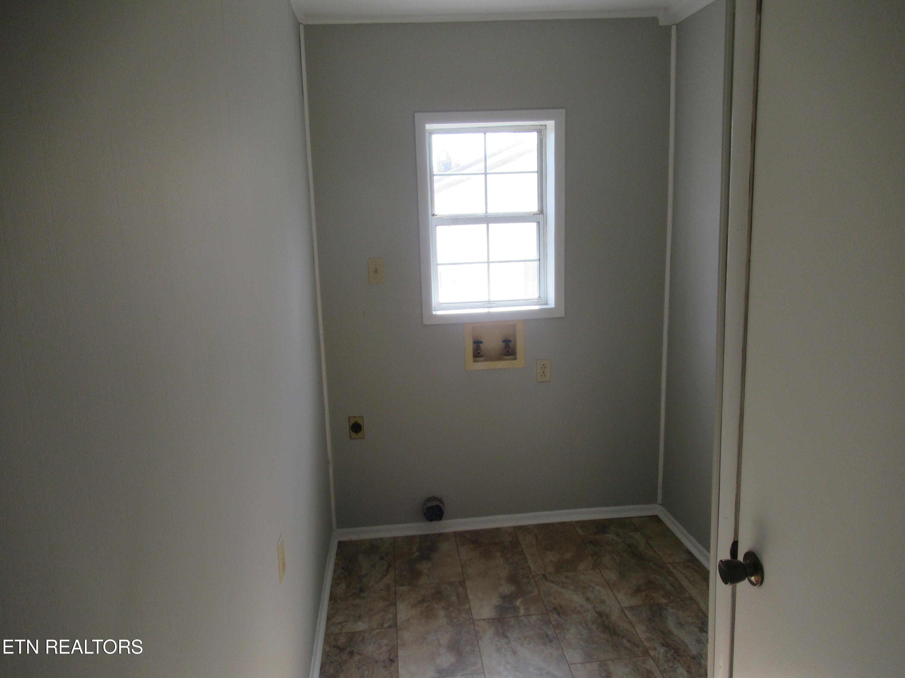 5021 Hopewell Road Harrogate, TN 37752 - Photo 25 of 33 073