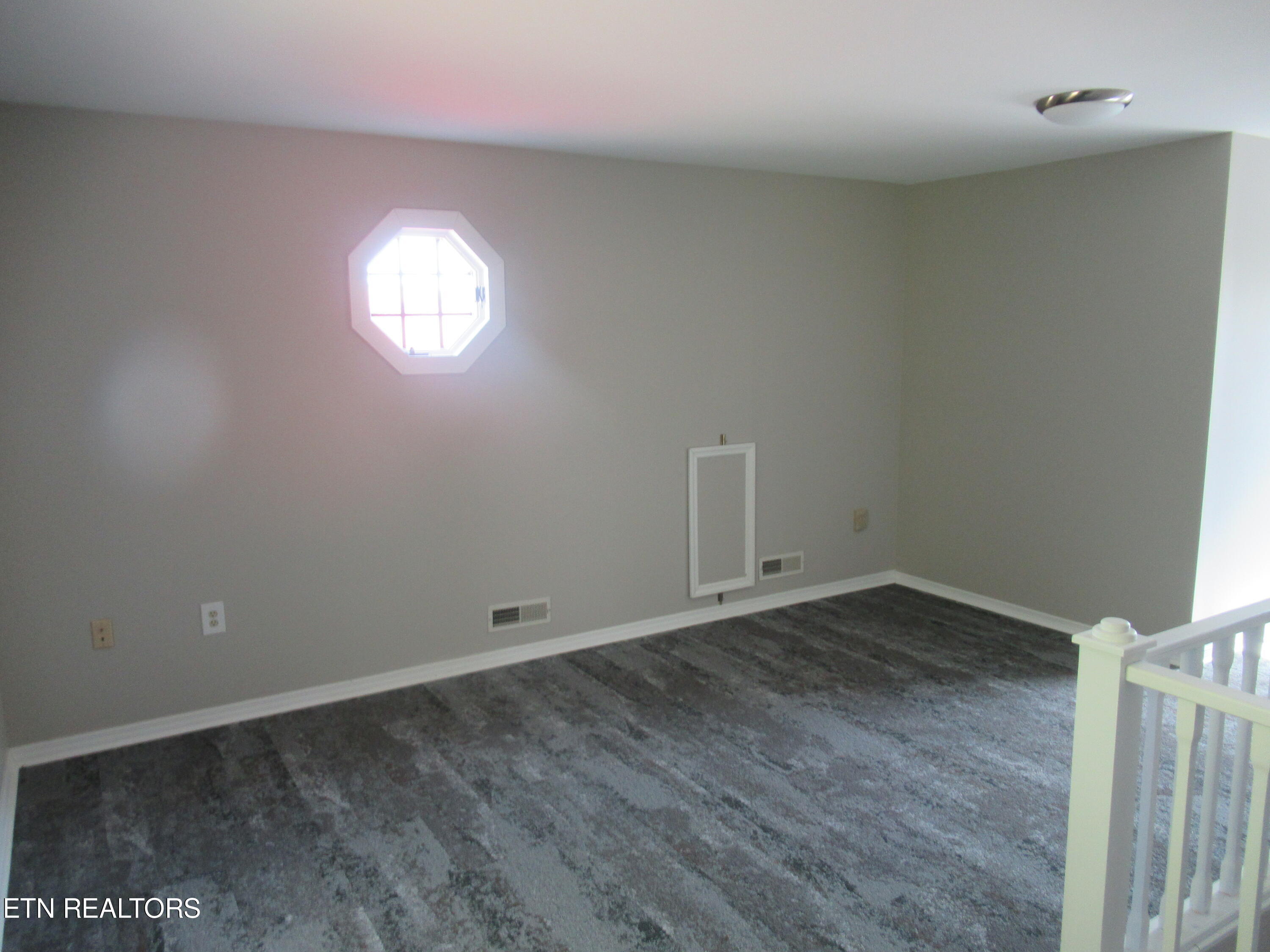5021 Hopewell Road Harrogate, TN 37752 - Photo 28 of 33 077