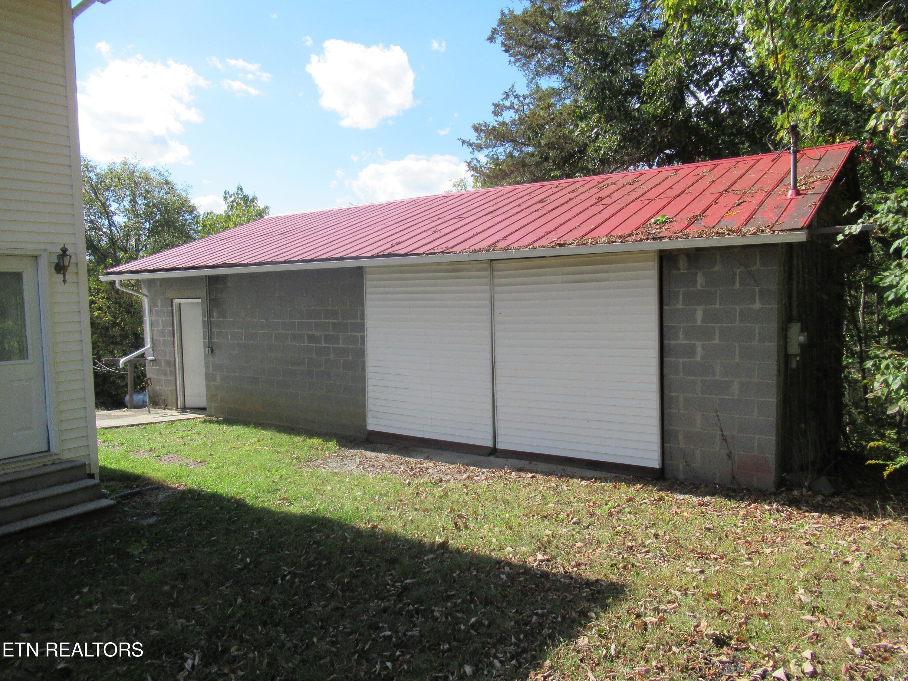 5021 Hopewell Road Harrogate, TN 37752 - Photo 30 of 33 045
