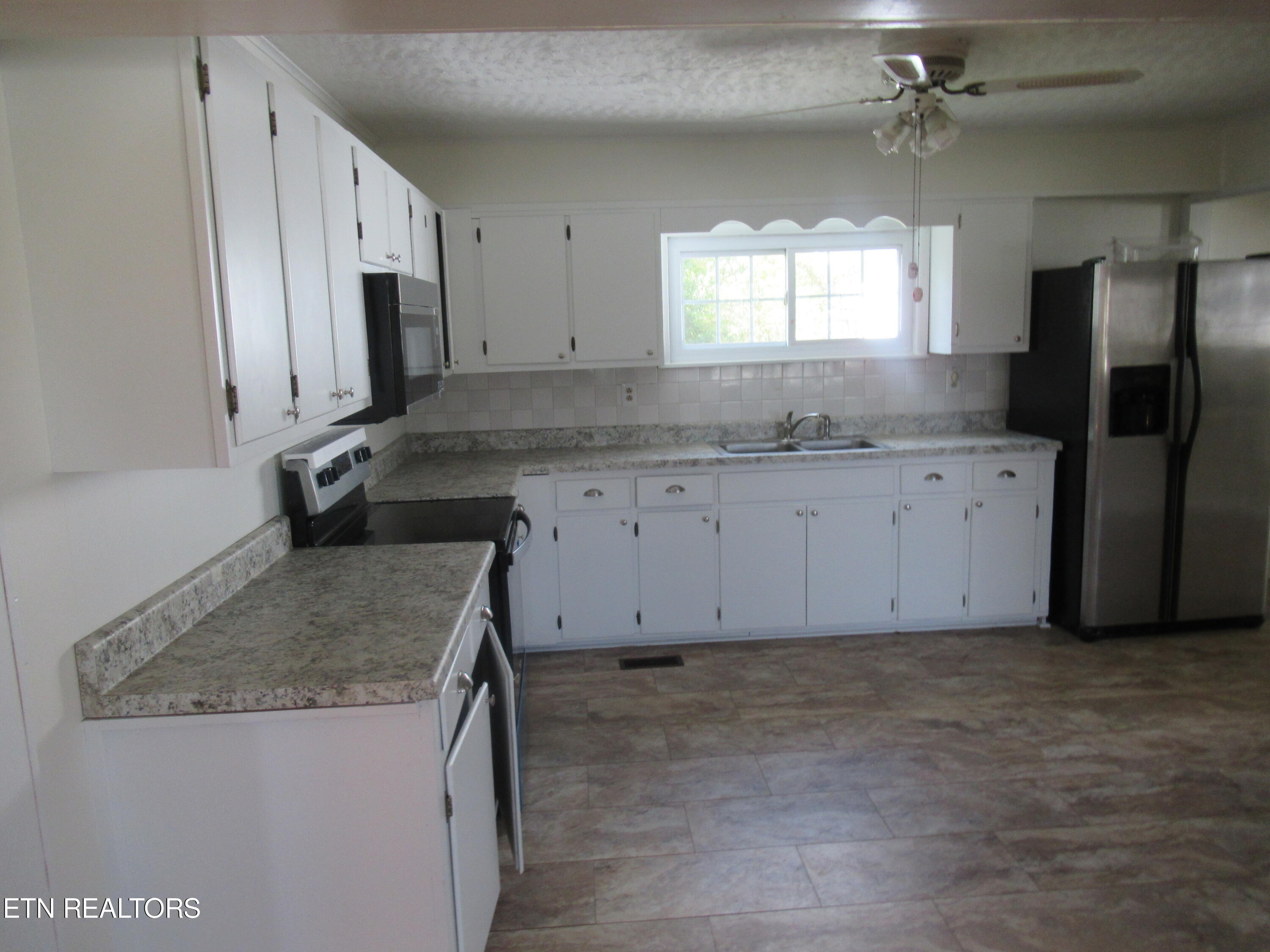 5021 Hopewell Road Harrogate, TN 37752 - Photo 8 of 33 060