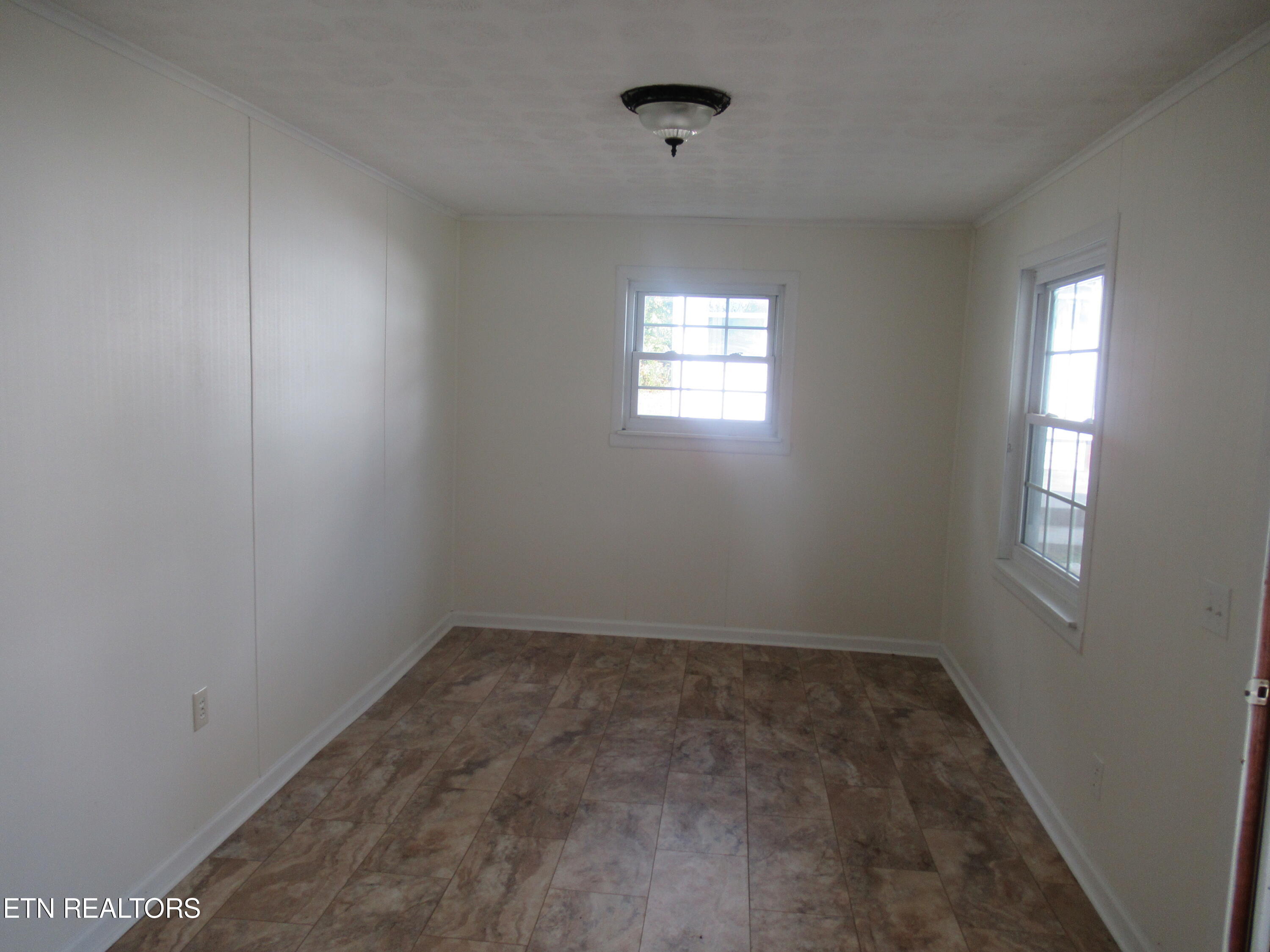 5021 Hopewell Road Harrogate, TN 37752 - Photo 10 of 33 064