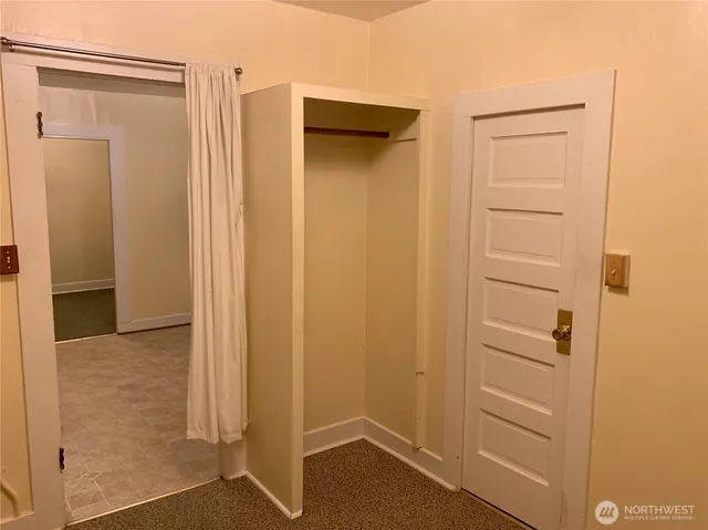 $1,185,000 | 910 Northwest 52nd Street, Seattle, WA 98107