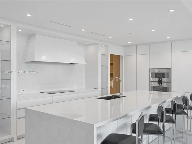 $18,000 | 220 Southeast Mizner Boulevard, Unit 506, Boca Raton, FL 33432