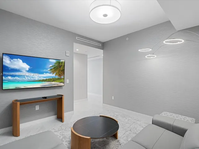 $18,000 | 220 Southeast Mizner Boulevard, Unit 506, Boca Raton, FL 33432